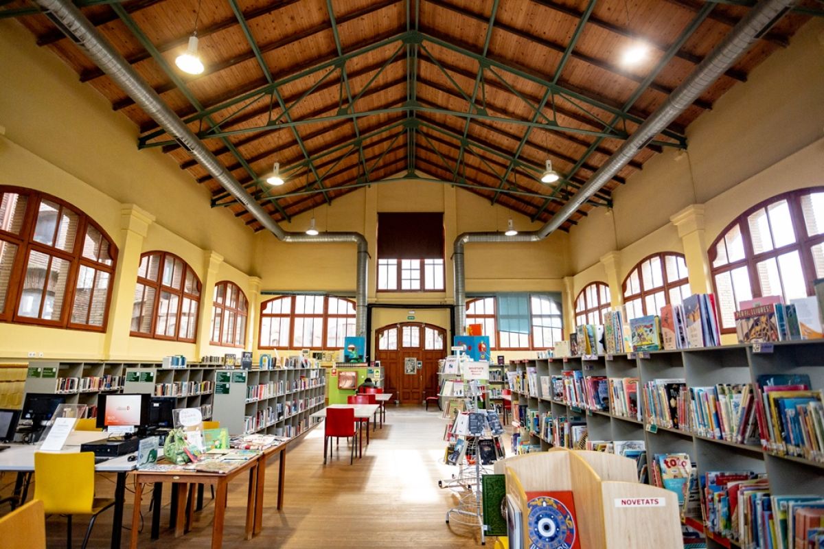 Interior Biblioteca Municipal de Celrà | © Martí Navarro